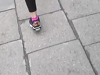 Cum on sexy girl ass in public (better quality)