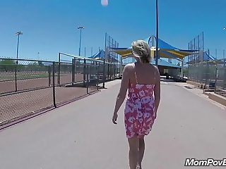 Tight body MILF takes it in the ass at public park